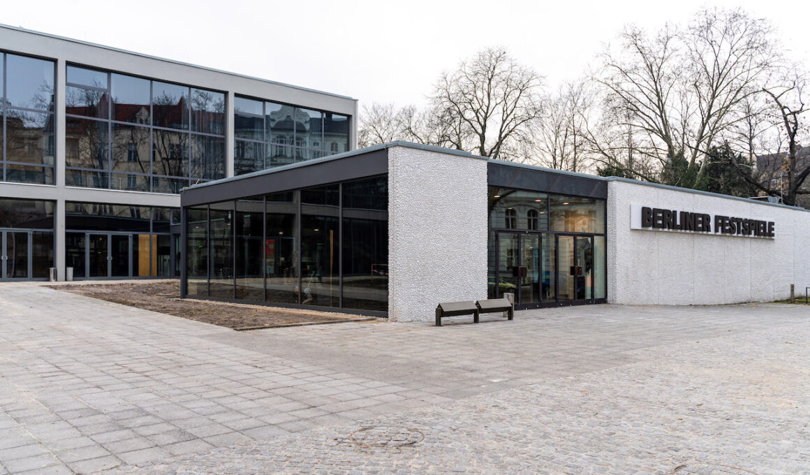 Haus der Berliner Festspiele by Adam Janisch